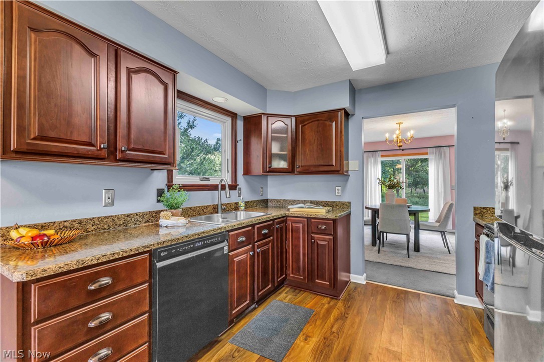 267 Jaycox Road Avon Lake, OH 44012 - Photo 8 of 39 Kitchen