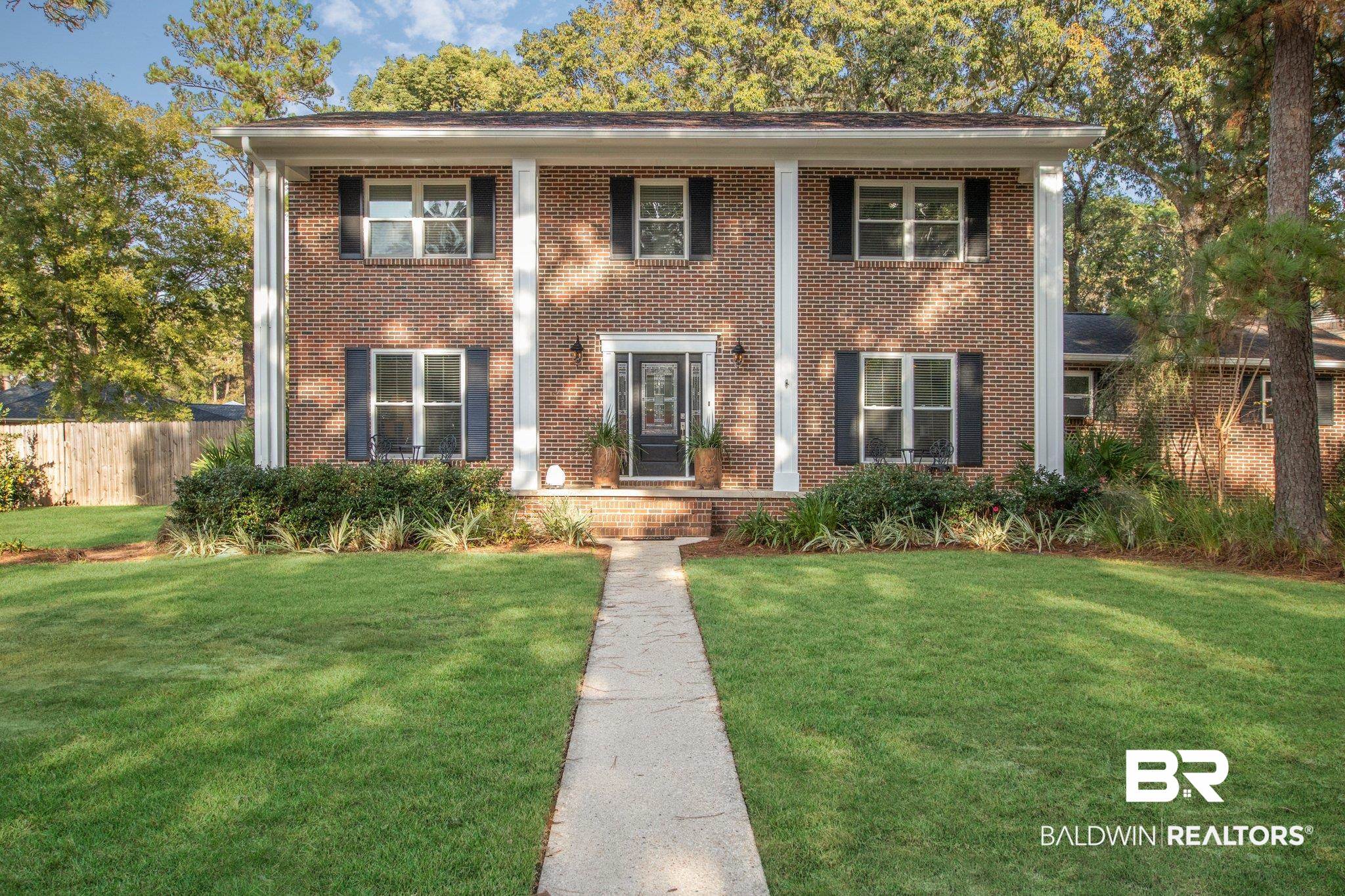 607 Southern Way Daphne, AL 36527 - Photo 1 of 38