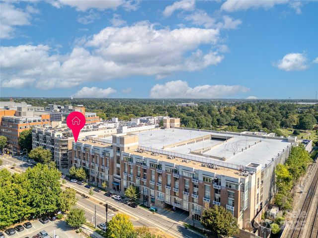 a view of a terrace with city view