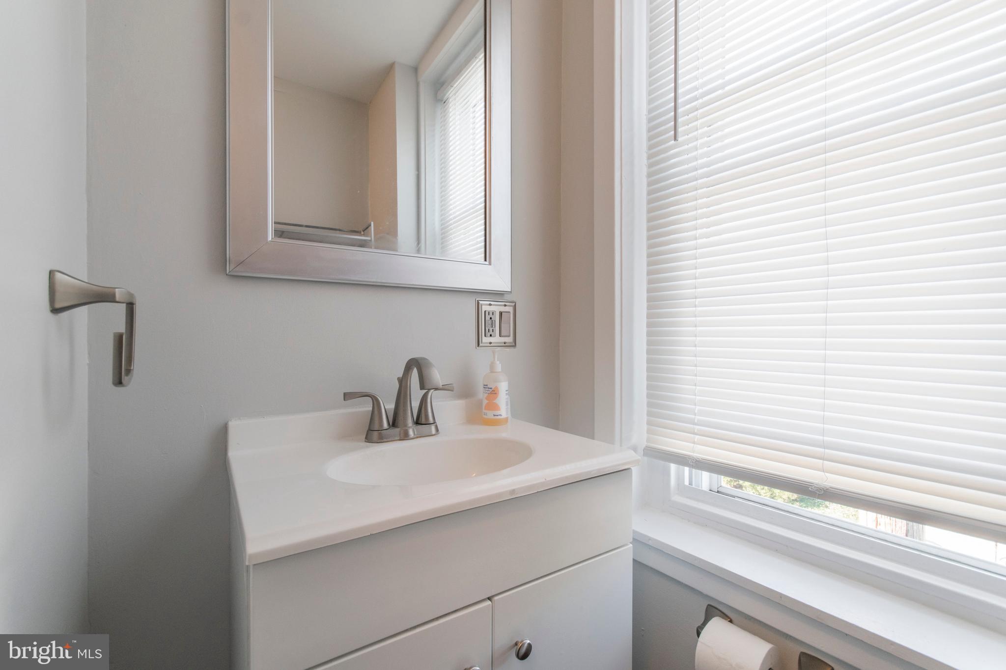 401 Ripka Street Philadelphia, PA 19128 - Photo 18 of 28