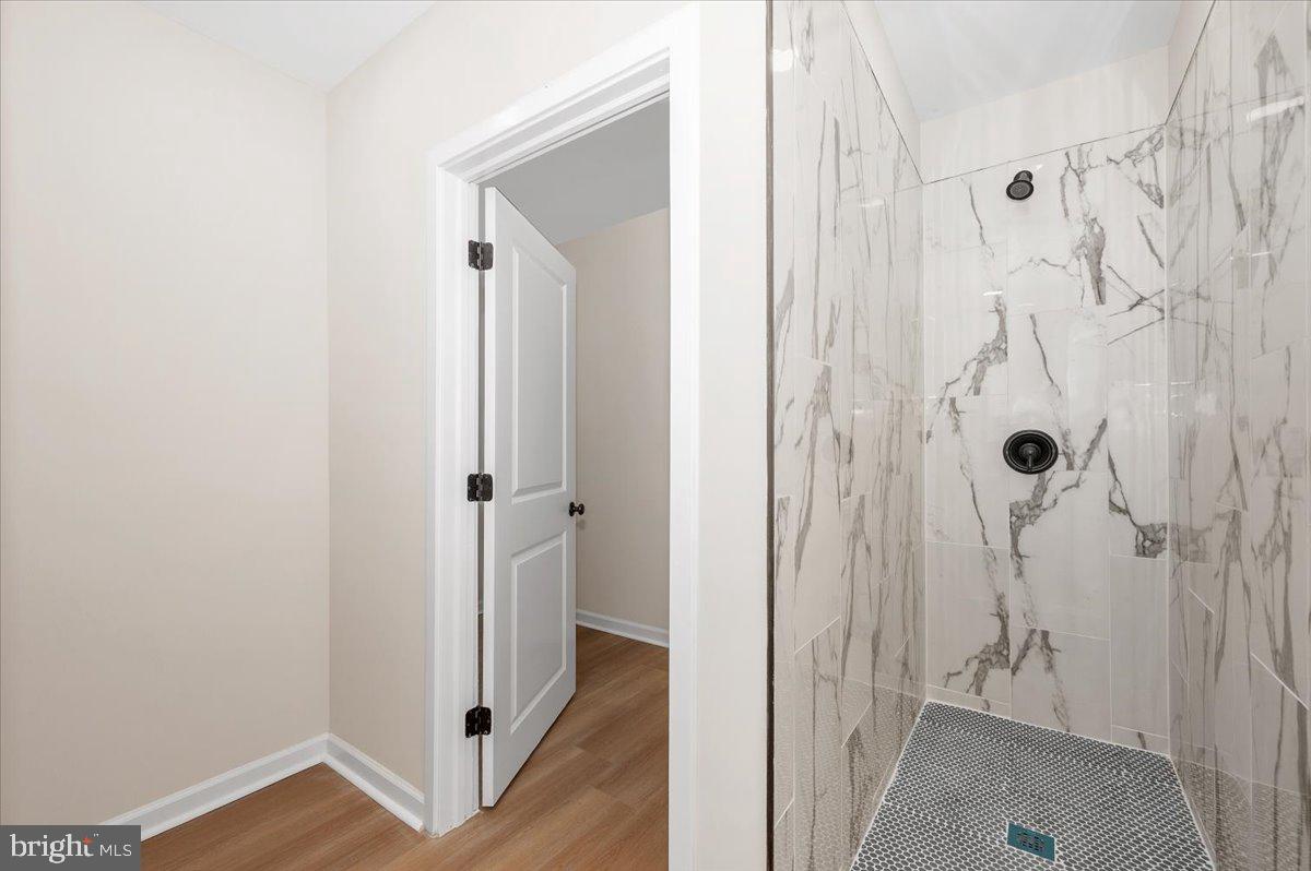 9932 Kelly Road Frederick, MD 21701 - Photo 44 of 74 Owners Bathroom