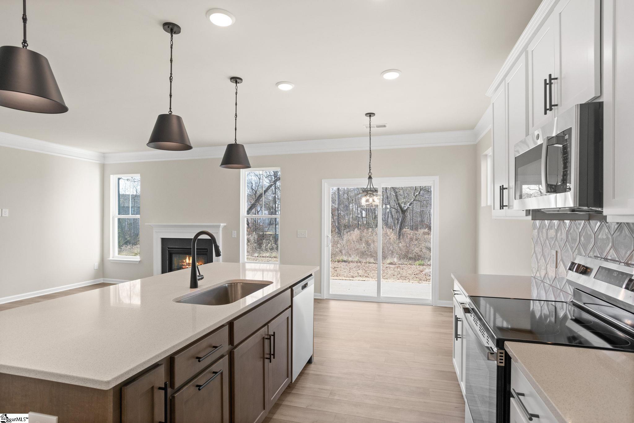 652 Columbus Circle Simpsonville, SC 29680 - Photo 9 of 24