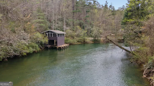 $699,000 | 426 Crow Creek Road, Lakemont, GA 30552