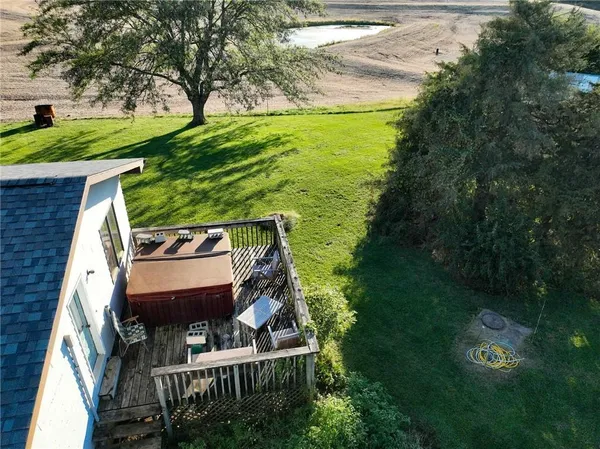 $525,000 | 1277 200th Street, Hiawatha, KS 66434