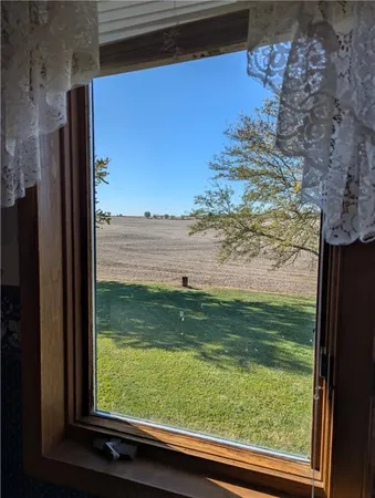 $525,000 | 1277 200th Street, Hiawatha, KS 66434