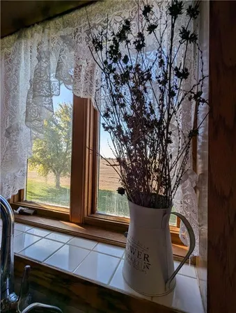 $525,000 | 1277 200th Street, Hiawatha, KS 66434