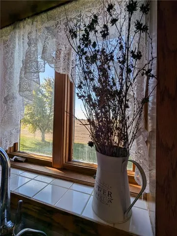 $525,000 | 1277 200th Street, Hiawatha, KS 66434