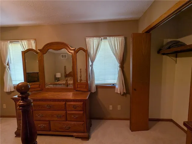 $525,000 | 1277 200th Street, Hiawatha, KS 66434