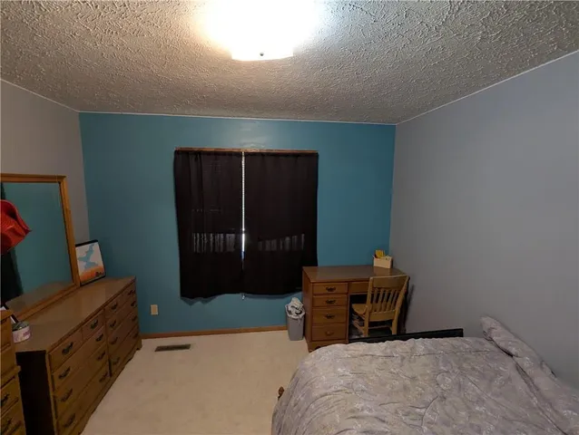 $525,000 | 1277 200th Street, Hiawatha, KS 66434