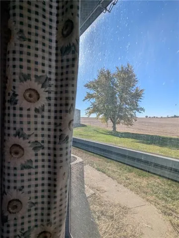 $525,000 | 1277 200th Street, Hiawatha, KS 66434