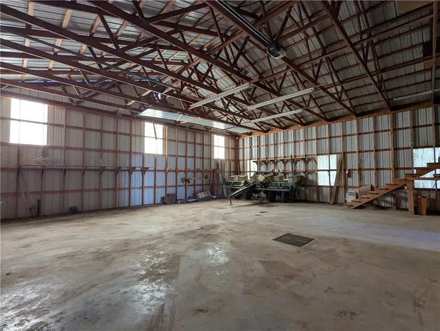 $525,000 | 1277 200th Street, Hiawatha, KS 66434