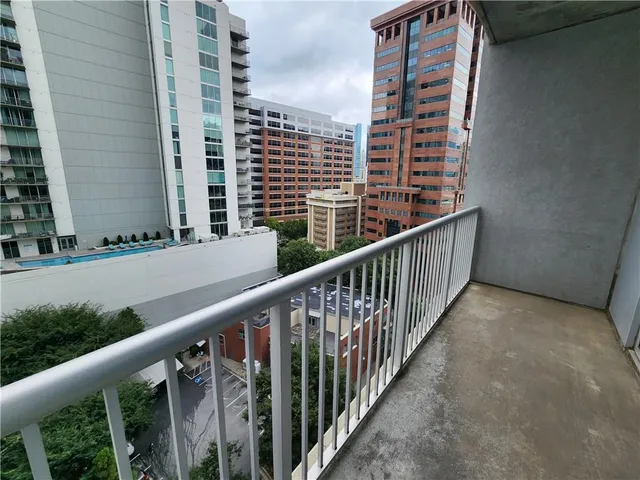 $1,795 | 44 Peachtree Place Northeast, Unit 1327, Atlanta, GA 30309