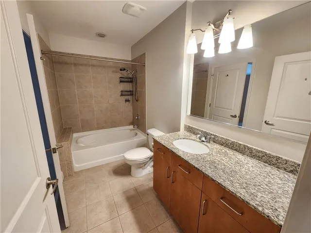 $1,795 | 44 Peachtree Place Northeast, Unit 1327, Atlanta, GA 30309