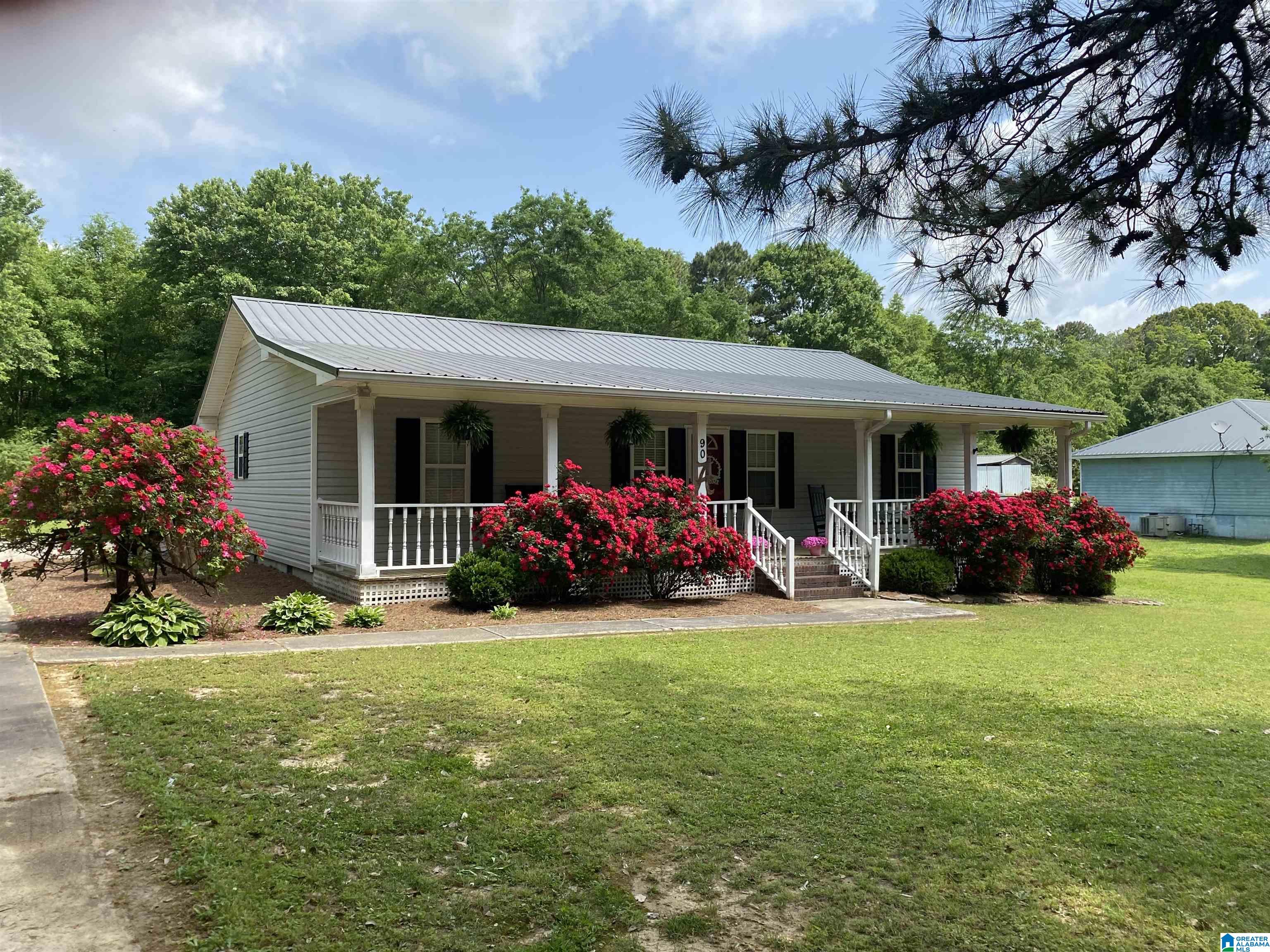 90 Central Henderson Road Boaz, AL 35957 - Photo 3 of 23