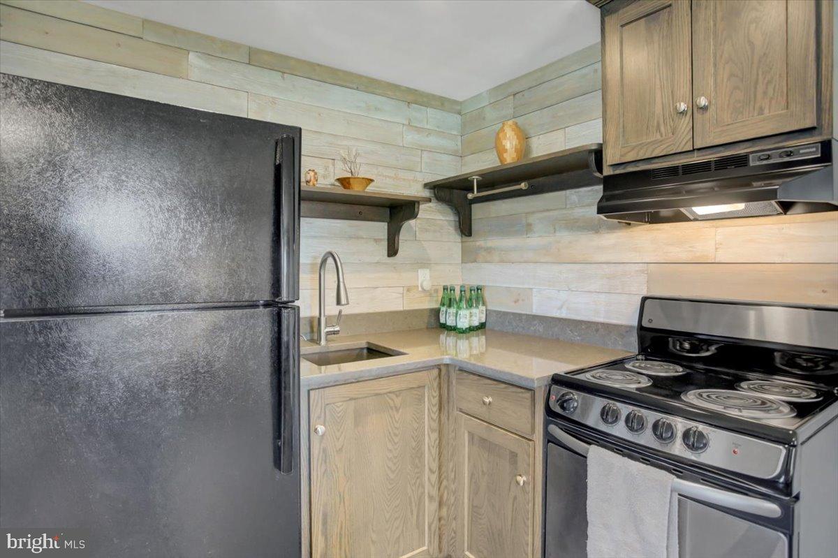 238 Sollenberger Road Chambersburg, PA 17202 - Photo 26 of 64 Bedroom 2 w/ in-law suite.