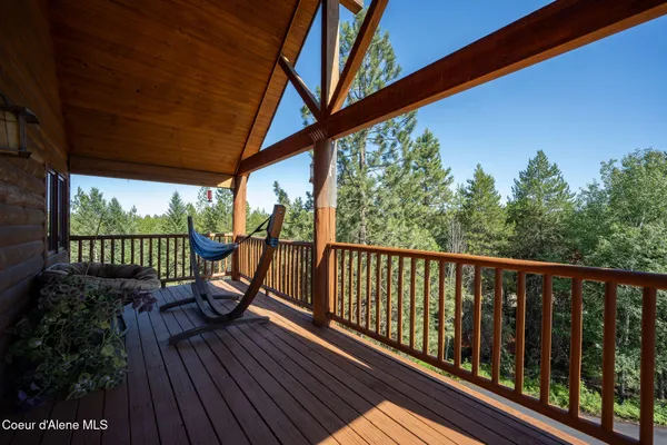 $1,949,000 | 8899 Coeur D'Alene Drive, Spirit Lake, ID 83869