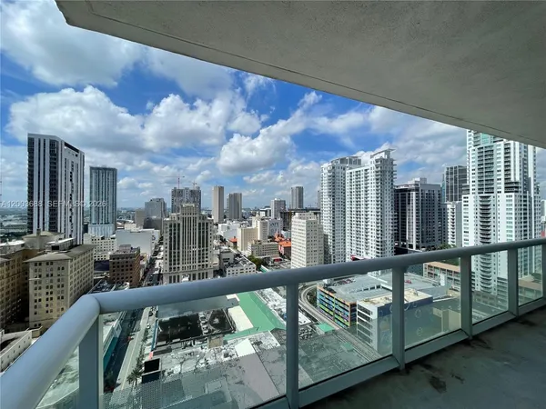 $4,300 | 50 Biscayne Boulevard, Unit 2611, Miami, FL 33132