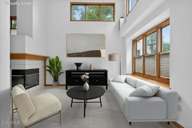 $332,500 | 1 Valley View Avenue, East Greenbush, NY 12144