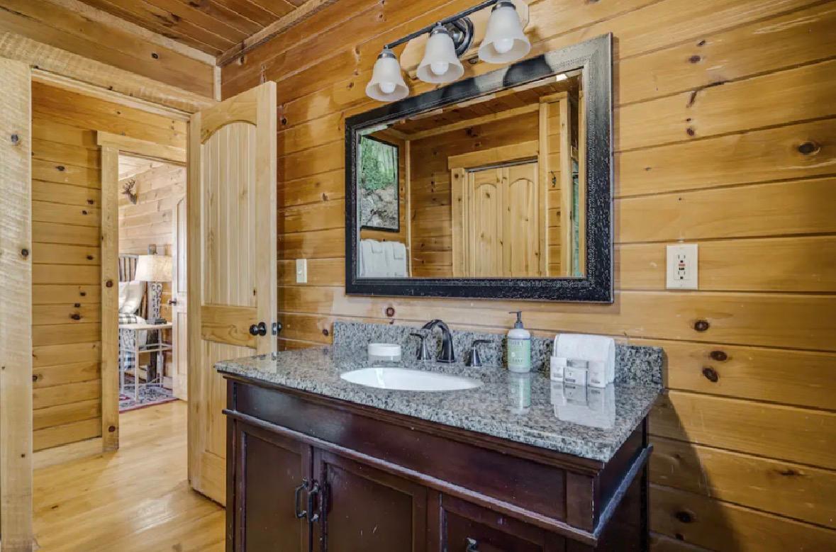 208 Wolf Trace Blue Ridge, GA 30513 - Photo 8 of 15 bathroom 2