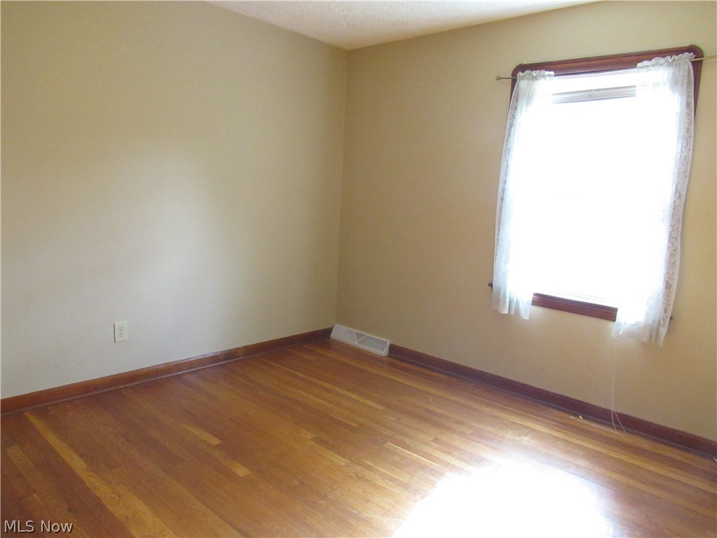 14870 Turney Road Maple Heights, OH 44137 - Photo 8 of 25 Gallery Image 8