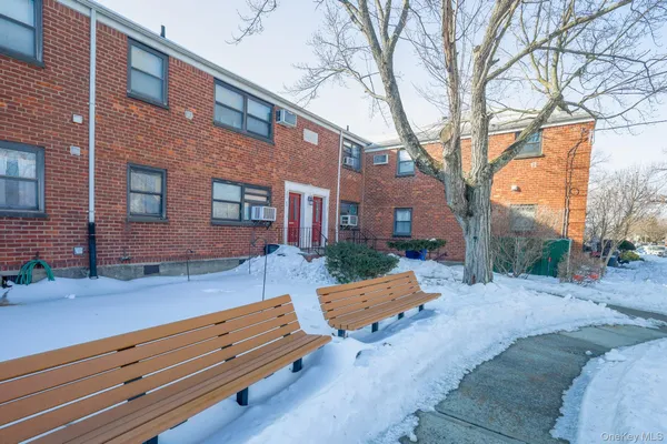 $288,888 | 201-02 19th Avenue, Unit 2142 | Clearview