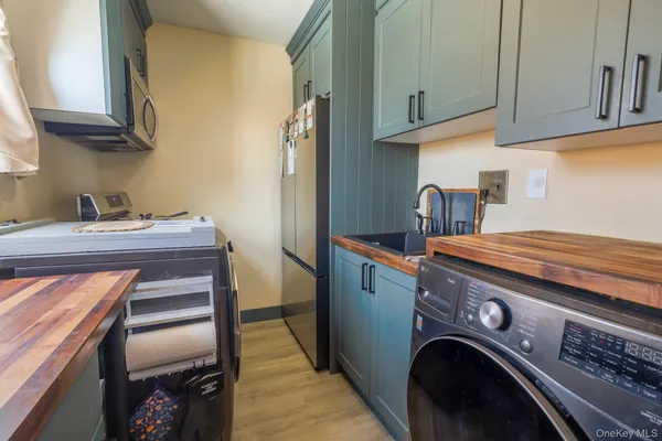 $288,888 | 201-02 19th Avenue, Unit 2142 | Clearview