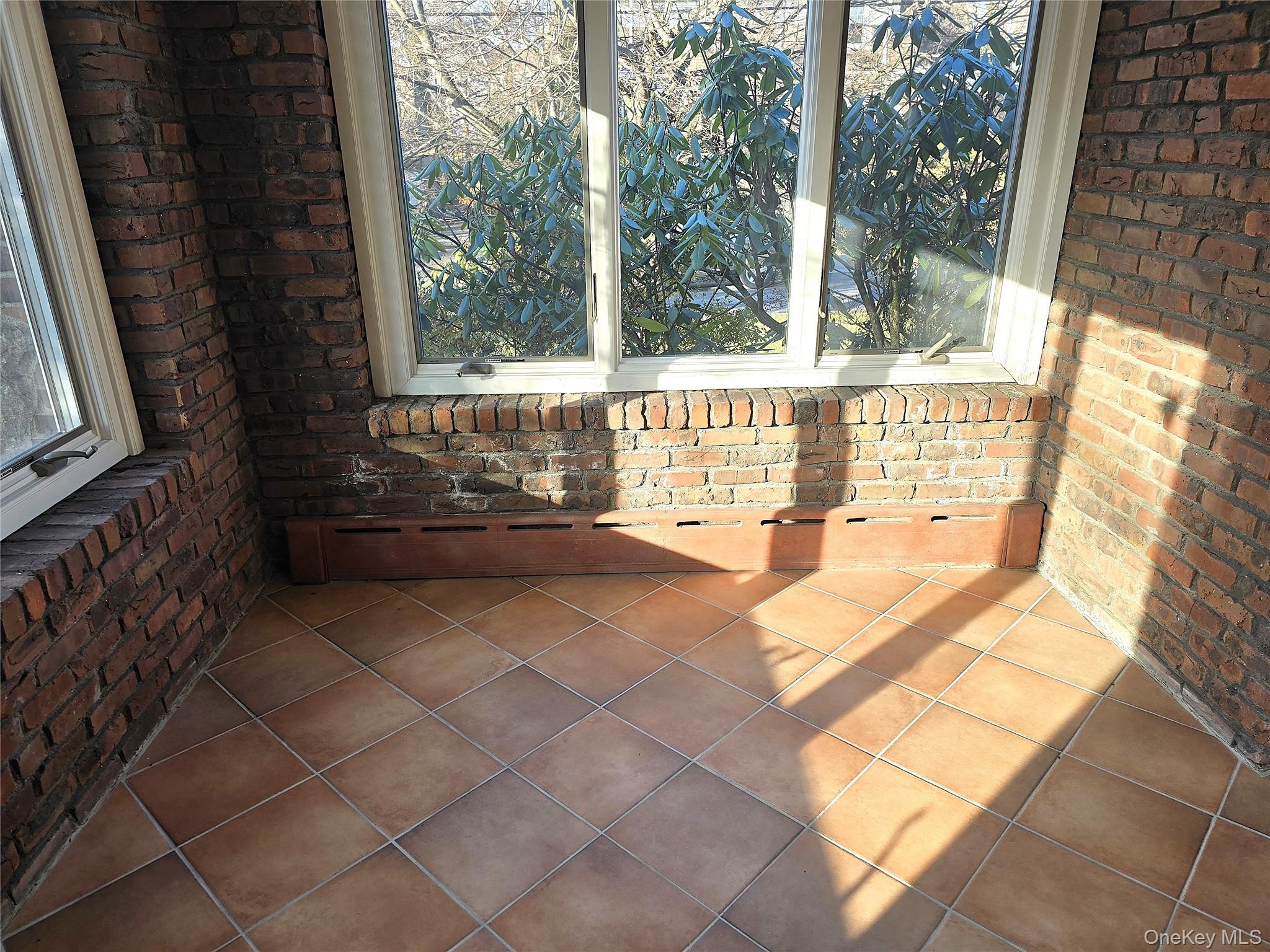 16 Bon Air Avenue New Rochelle, NY 10804 - Photo 11 of 25