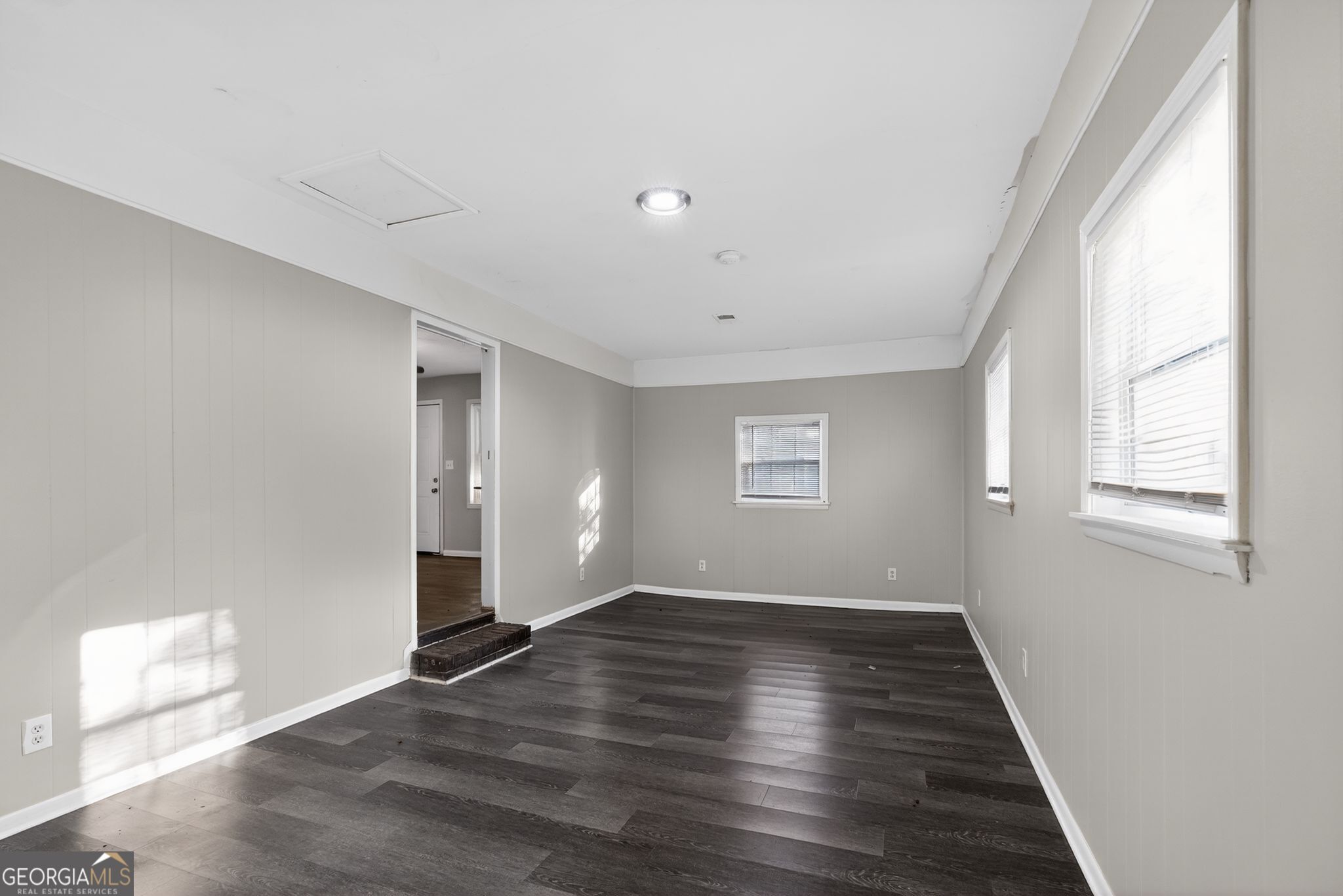 90 Jonathan Road Riverdale, GA 30274 - Photo 18 of 35