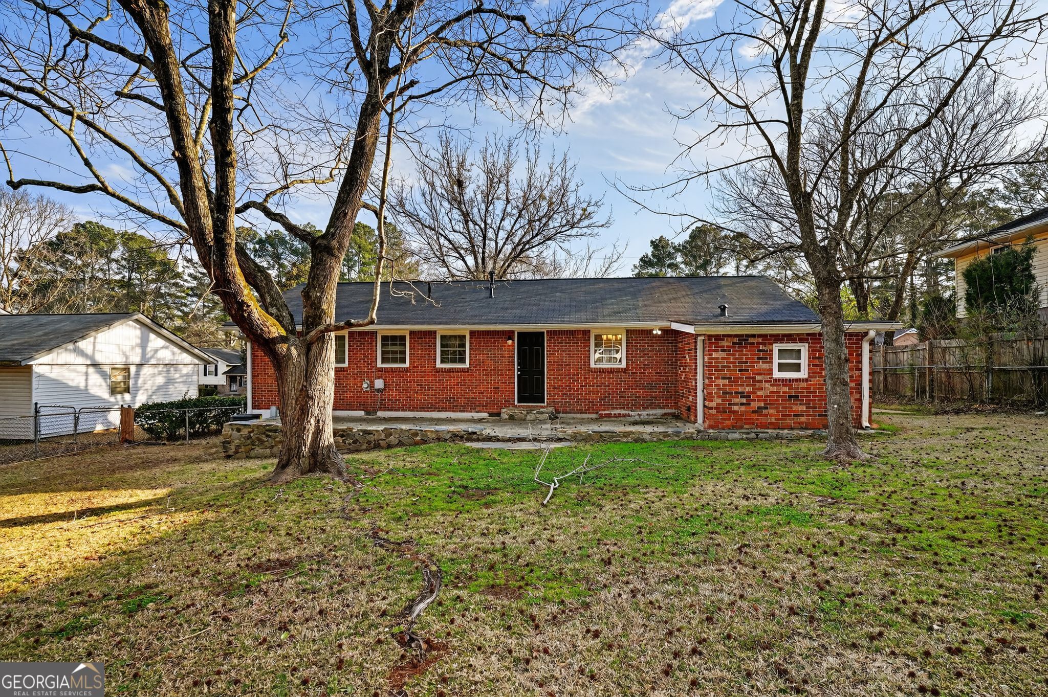 90 Jonathan Road Riverdale, GA 30274 - Photo 5 of 35