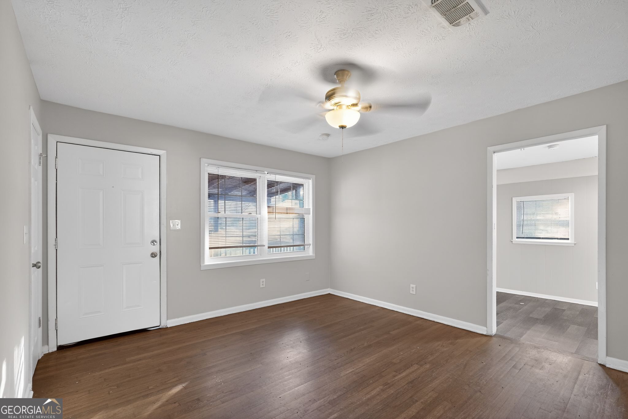 90 Jonathan Road Riverdale, GA 30274 - Photo 8 of 35