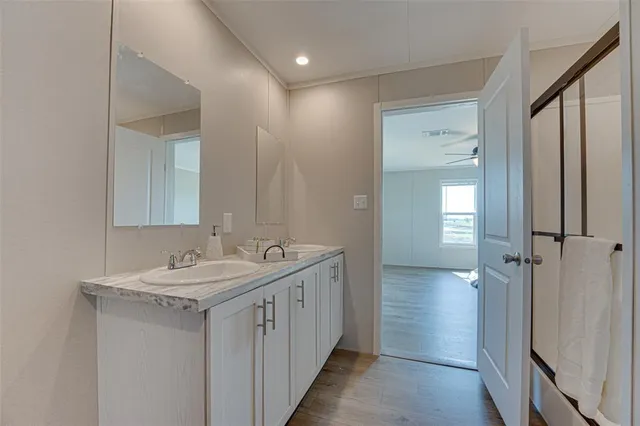 $299,999 | 3061 Cochise Drive, Ferris, TX 75125