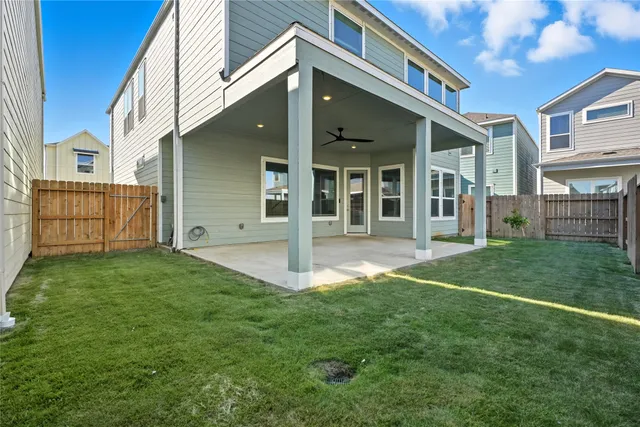 $2,800 | 719 Sandy Bay Lane, Kemah, TX 77565