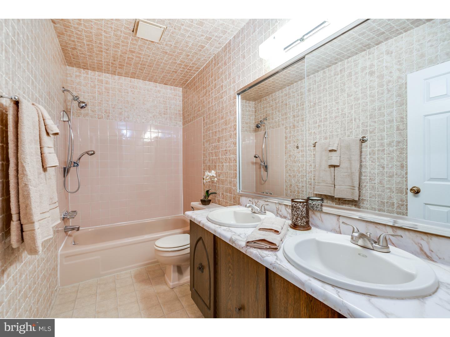 204 Sandringham Road Cherry Hill, NJ 08003 - Photo 14 of 19 Bathroom