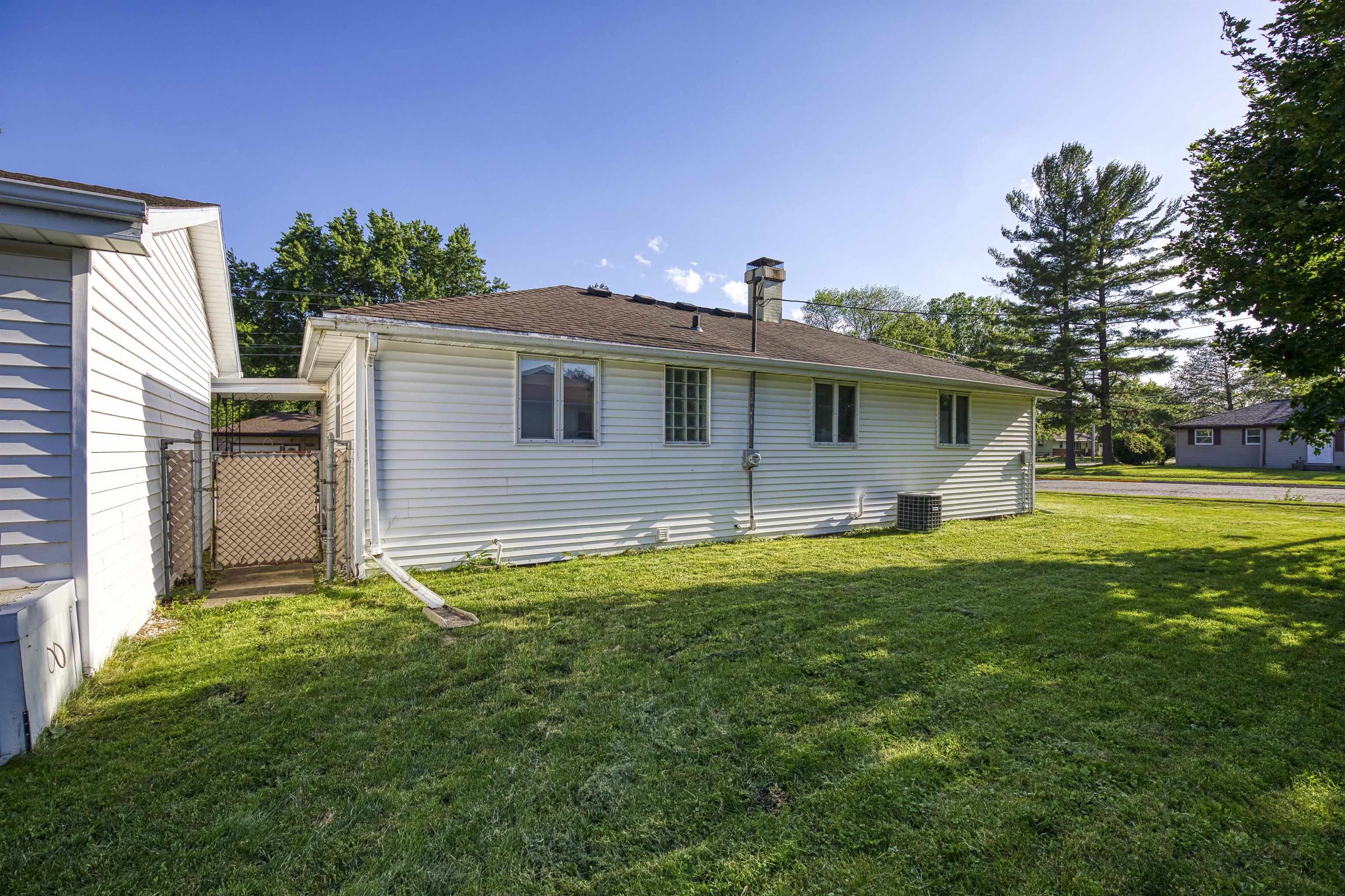 335 Front Street Pulaski, WI 54162 - Photo 29 of 40