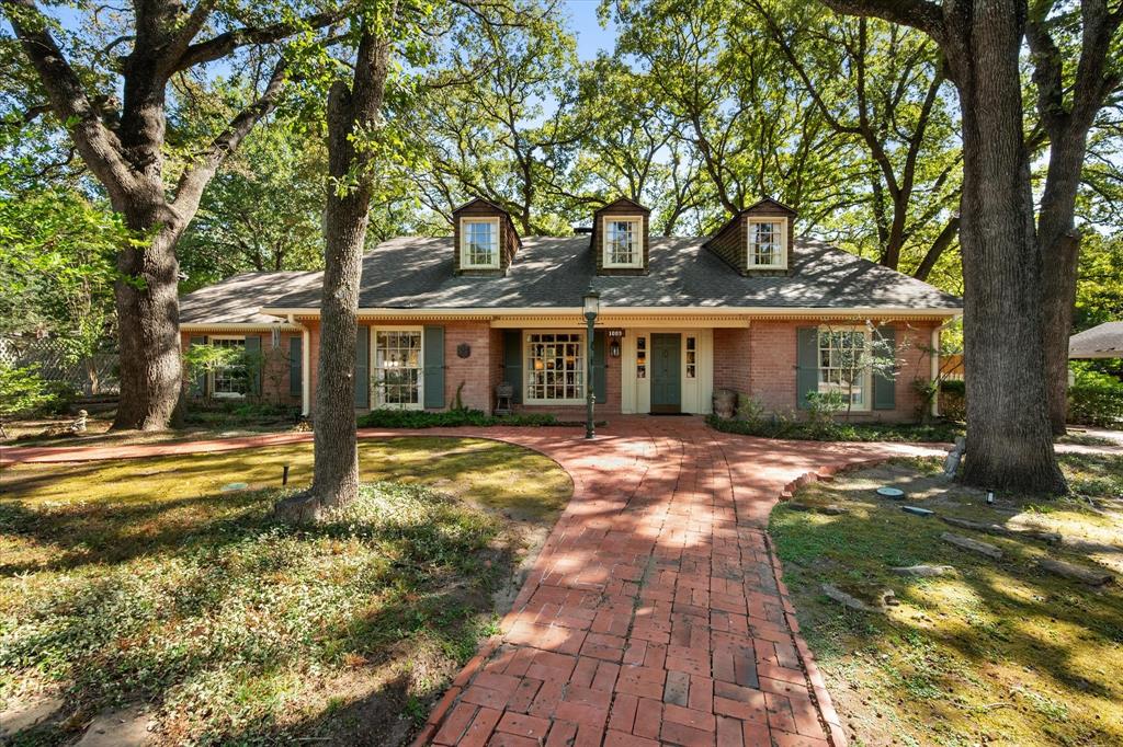 1009 Dobbins Road Corsicana, TX 75110 - Photo 1 of 40