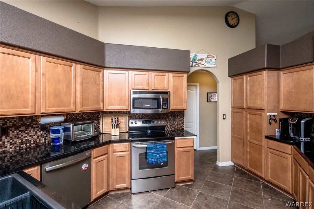 4066 Roma Road Kingman, AZ 86401 - Photo 16 of 41 Gallery Image 16