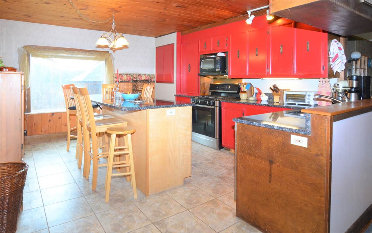 14 Paradise Road Sunapee, NH 03782 - Photo 9 of 31