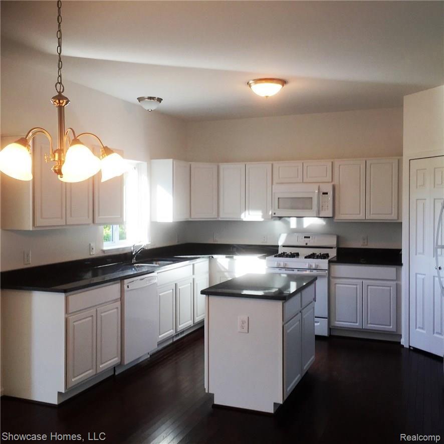 832 Golf Ridge Circle Dundee, MI 48131 - Photo 3 of 19 Lot 14 2.jpg