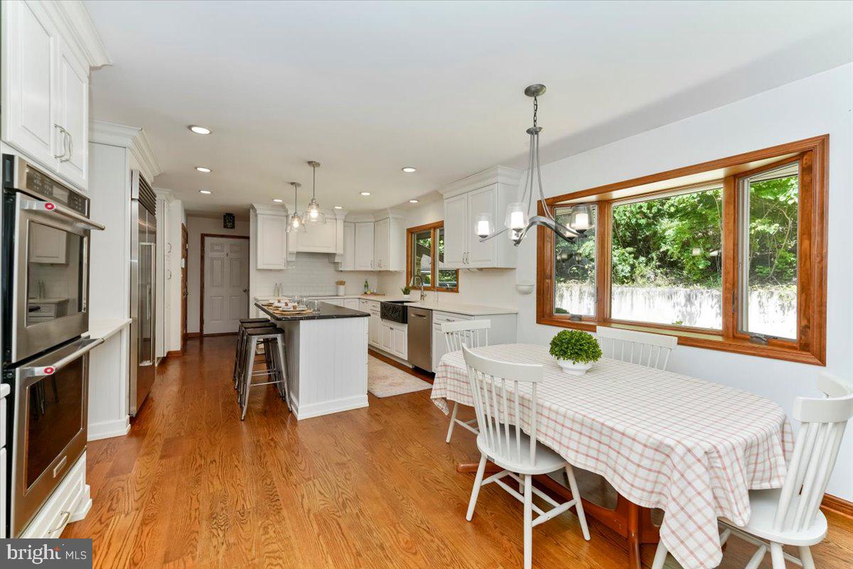 1012 Garrett Mill Road Newtown Square, PA 19073 - Photo 17 of 76 Eat in Kitchen