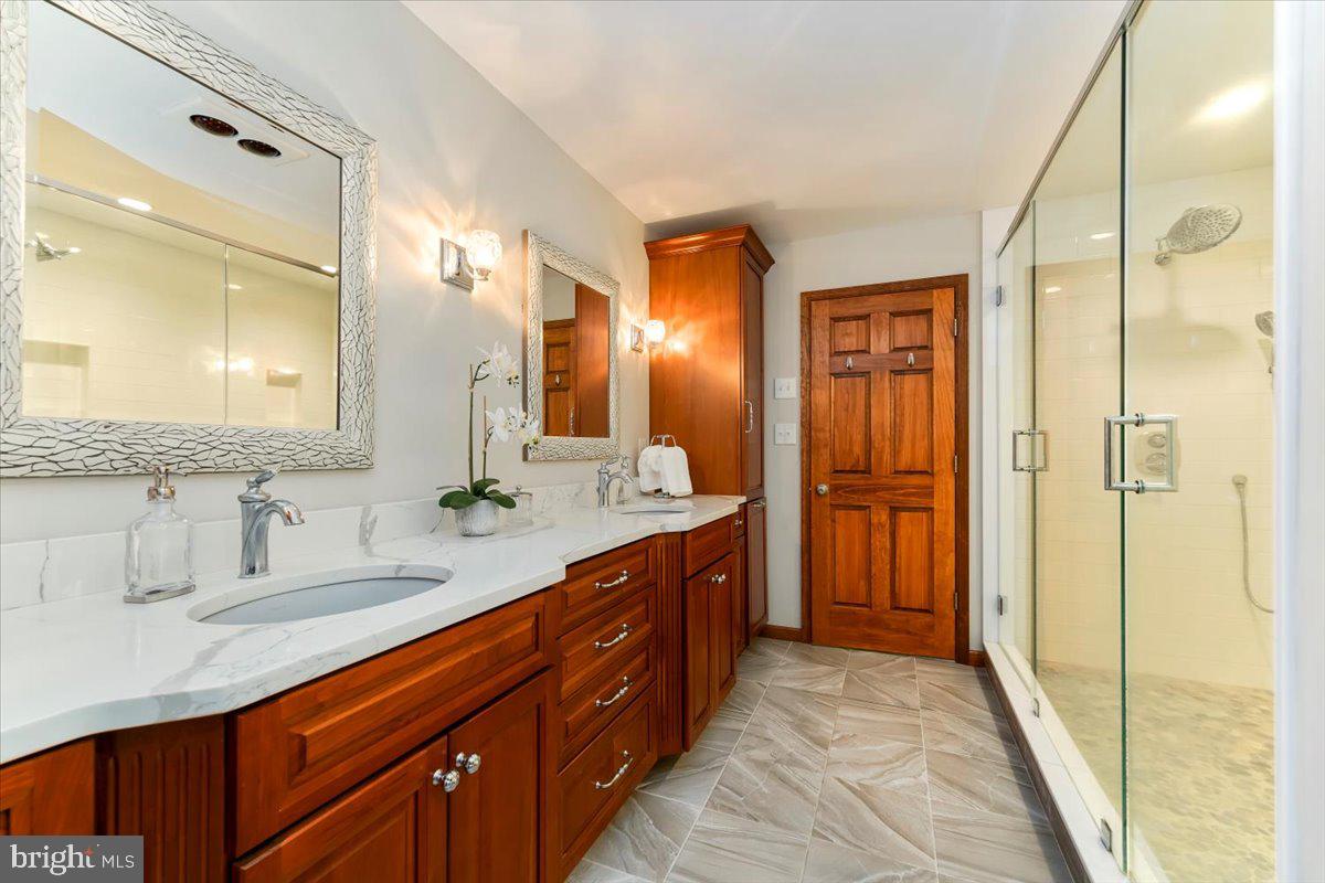 1012 Garrett Mill Road Newtown Square, PA 19073 - Photo 29 of 76 Primary Bath