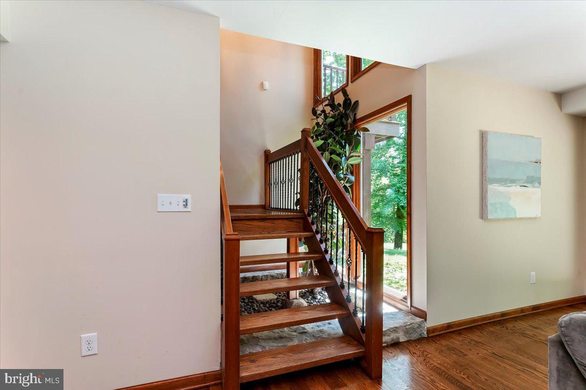 1012 Garrett Mill Road Newtown Square, PA 19073 - Photo 34 of 76 Stairs