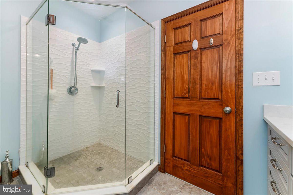 1012 Garrett Mill Road Newtown Square, PA 19073 - Photo 44 of 76 Bathroom