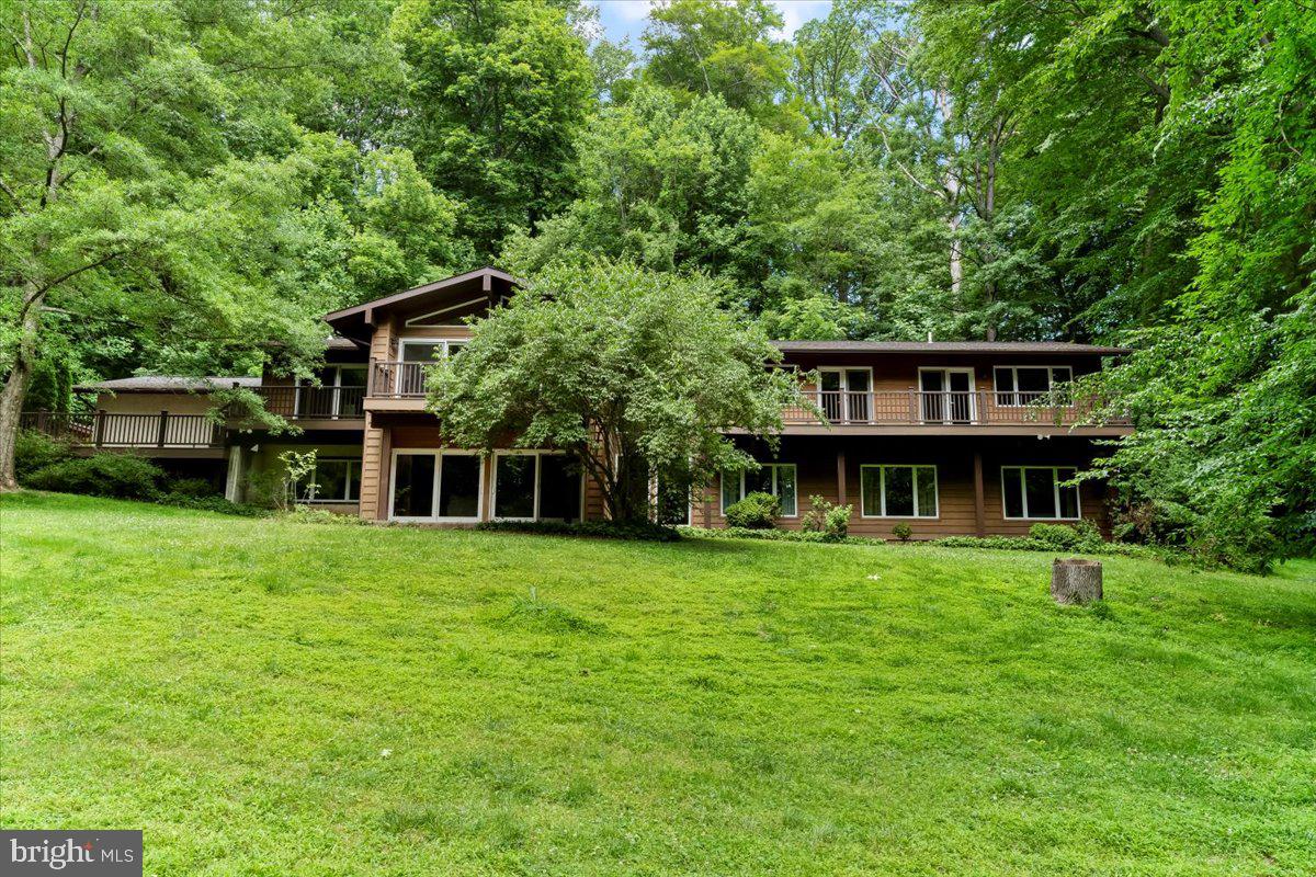 1012 Garrett Mill Road Newtown Square, PA 19073 - Photo 58 of 76 Exterior