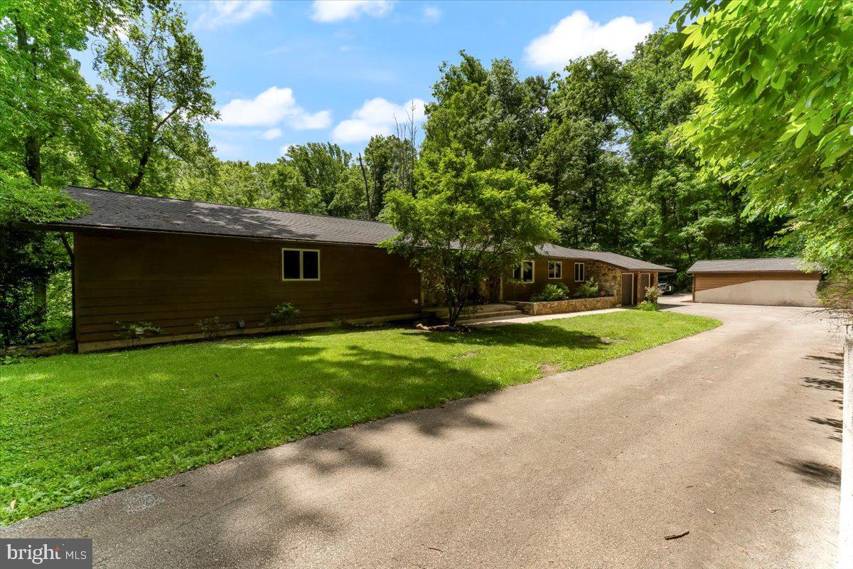 1012 Garrett Mill Road Newtown Square, PA 19073 - Photo 59 of 76 Approach View