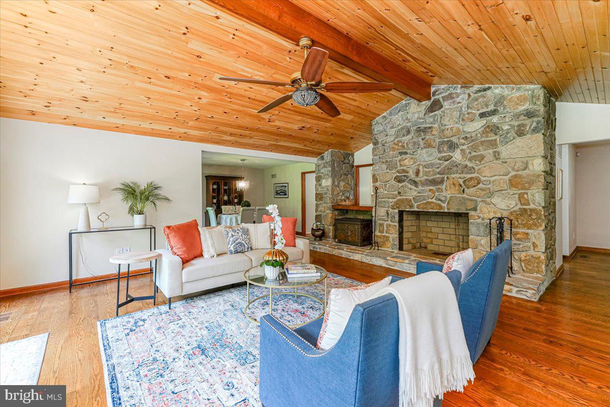 1012 Garrett Mill Road Newtown Square, PA 19073 - Photo 10 of 76 Great Room