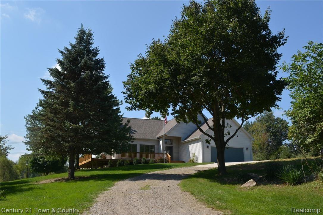 1550 East Rattalee Lake Road Holly, MI 48442 - Photo 1 of 59 DSC_8858.JPG