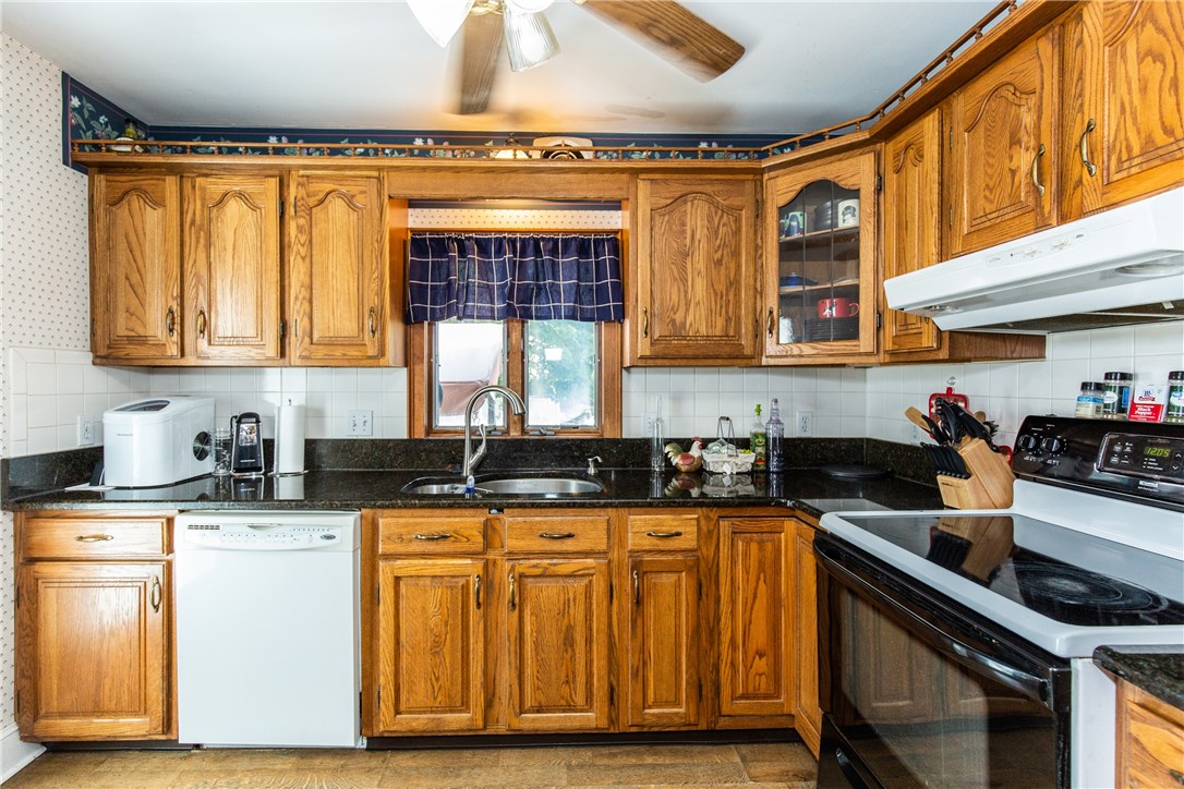 46 Beacon Avenue Woonsocket, RI 02895 - Photo 14 of 40 Gallery Image 14