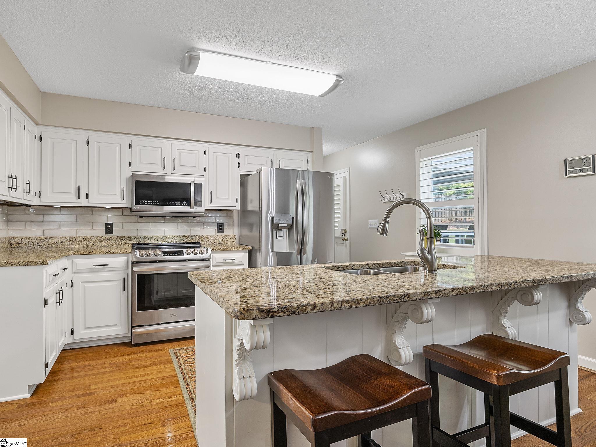 101 Roscommon Run Moore, SC 29369 - Photo 7 of 36 Gallery Image 7