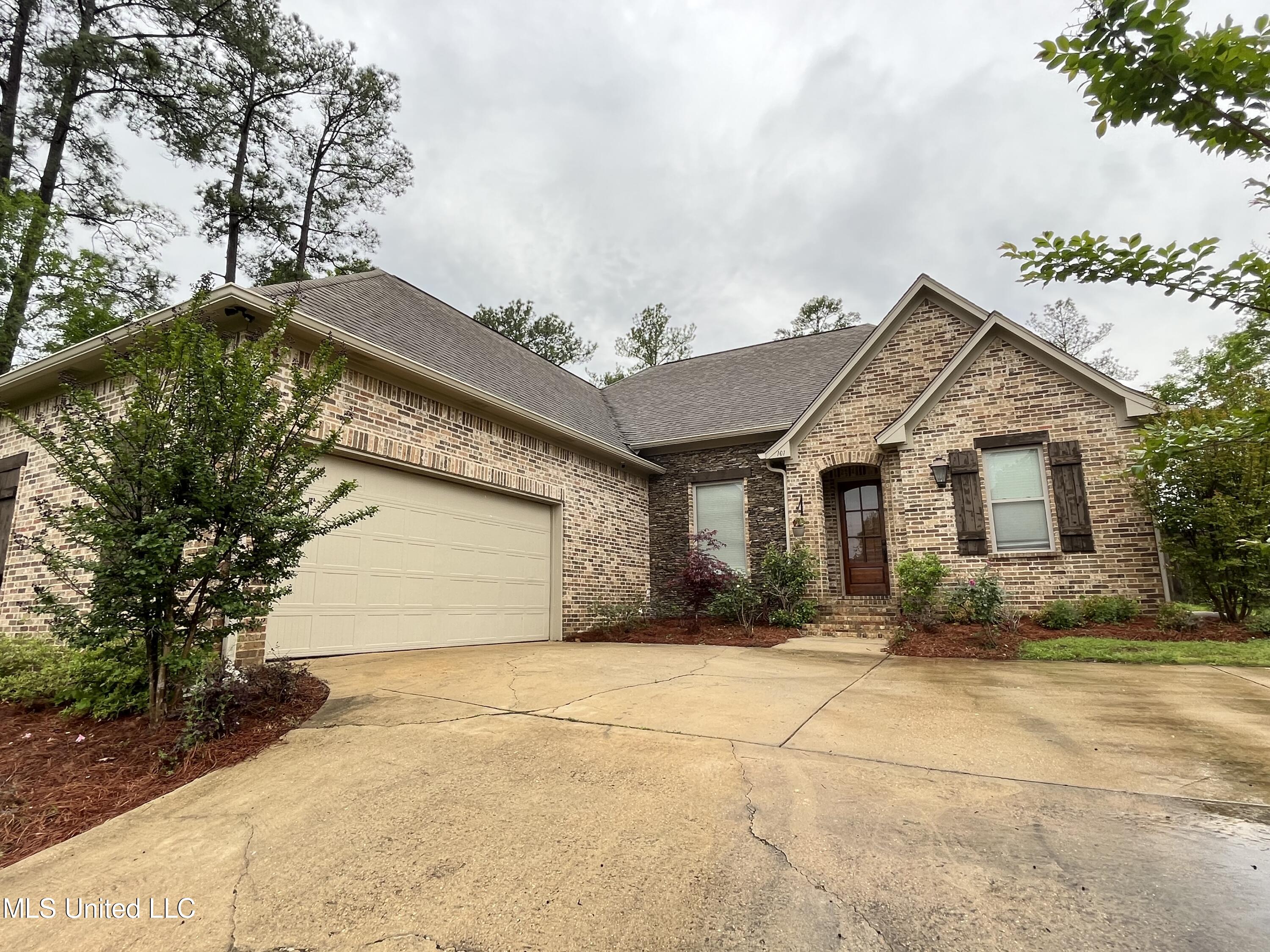 101 Speers Valley Road Brandon, MS 39042 - Photo 1 of 46 IMG_0841