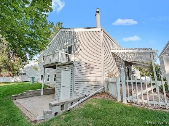 a view of outdoor space yard and deck